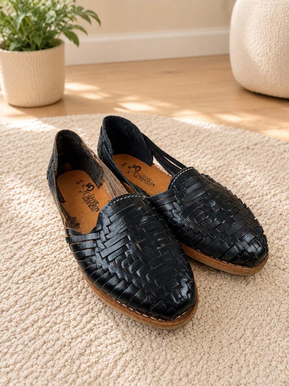 Calzado Cimarron Black Leather Woven Huarache Sandals Mexico Size 25